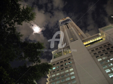 SKY HOTEL BY NIGHT (BANGKOK)